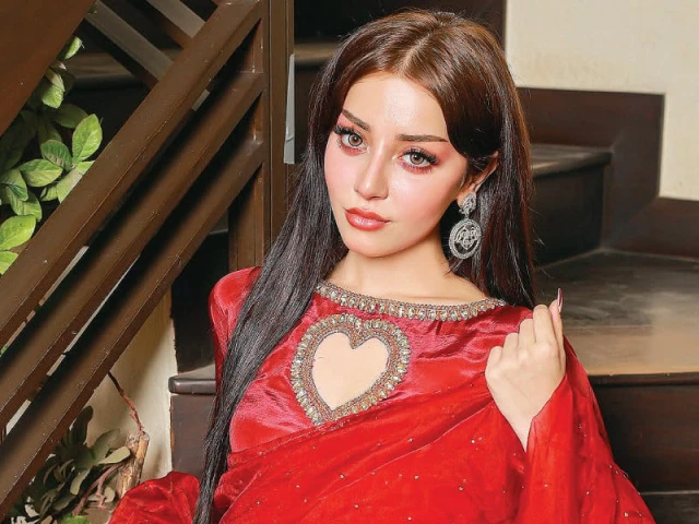 alizeh briefly quit ig photo instagram alizeh briefly quit ig photo instagram