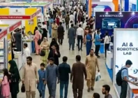 karachi fair attracts record crowds