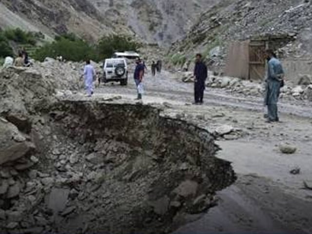 Motorway Police urge tourists to heed weather advisory