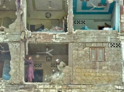 derelict lyari building wall demolished derelict lyari building wall demolished