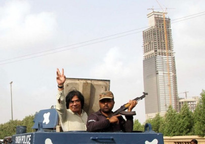 rauf siddiqui anis qaimkhani released from karachi central jail rauf siddiqui anis qaimkhani released from karachi central jail