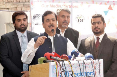 panamagate scandal ex pm says parties should decide tors