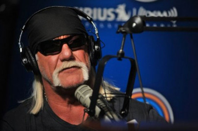 hulk hogan gets 31m in gawker sex tape settlement
