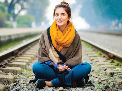 i m not here to be judged on my looks momina mustehsan i m not here to be judged on my looks momina mustehsan