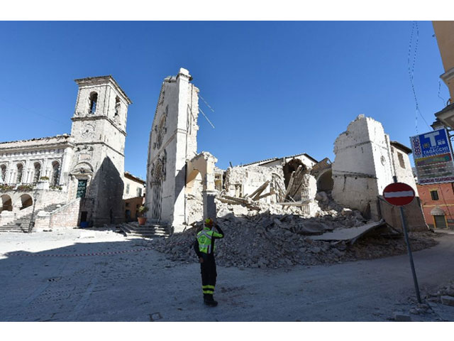 hundreds of buildings were destroyed after italy was struck by a 6 6 magnitude quake    the most powerful to hit the country in 36 years    on october 30 photo afp