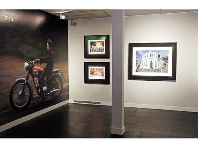 dylan s paintings are being showcased at the halycon gallery in london photo file dylan s paintings are being showcased at the halycon gallery in london photo file