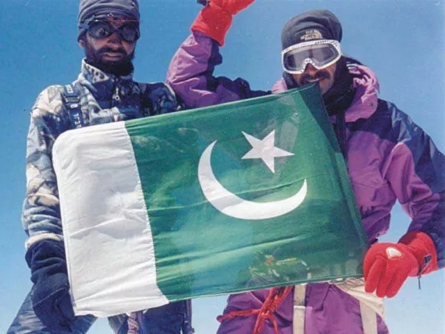 mountaineer hospitalised with mysterious disease photo express mountaineer hospitalised with mysterious disease photo express