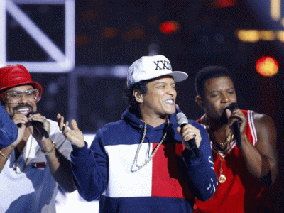 bieber gaga win at mtv europe music awards bruno mars green day shine bieber gaga win at mtv europe music awards bruno mars green day shine