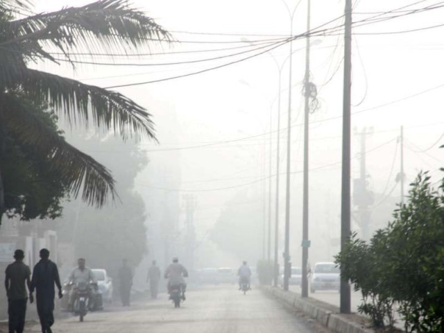 sindh experienced fog on monday morning as residents suffered through power breakdowns and poor visibility photo ayesha mir express sindh experienced fog on monday morning as residents suffered through power breakdowns and poor visibility photo ayesha mir express