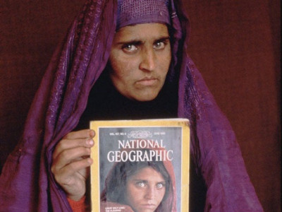 natgeo s afghan girl opts for afghanistan