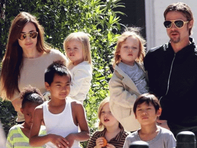 angelina jolie brad pitt reach custody agreement over children angelina jolie brad pitt reach custody agreement over children