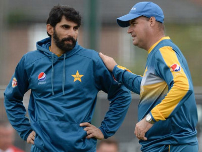 mickey arthur wary of new zealand s spin option