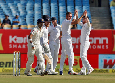 england cricketers wear poppies with pride despite ongoing fifa spat england cricketers wear poppies with pride despite ongoing fifa spat