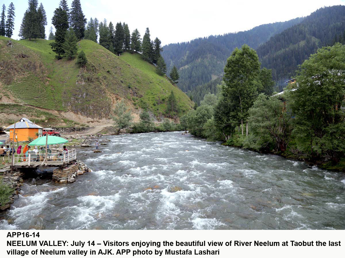 late in september at least 17 people were killed and three others were injured when their van plunged into the river neelum while travelling to muzaffarabad photo app