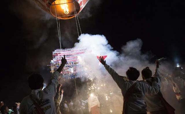 taunggyi fire balloon festival one of the most beautiful and dangerous celebrations in asia