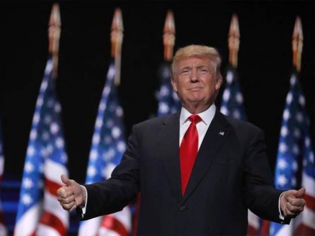 republican u s presidential nominee donald trump gives two thumbs up as he arrives to speak during the final session at the republican national convention in cleveland ohio photo reuters