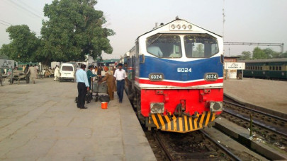 dg khan multan shuttle train service launched