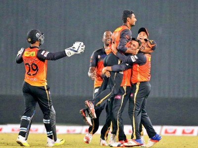 bangladesh premier league mahmudullah repeats last over heroics bangladesh premier league mahmudullah repeats last over heroics