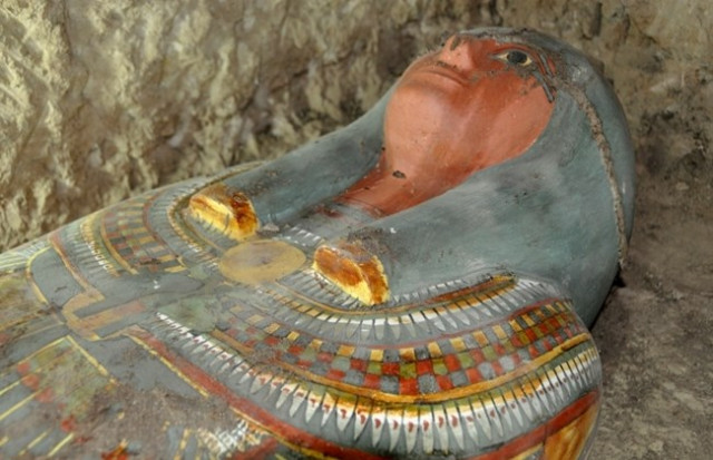 a handout picture released by egypt 039 s antiquities ministry on november 13 2016 shows a sarcophagus containing a millennia old mummy which was found by spanish archaeologists near the southern egyptian town of luxor photo afp a handout picture released by egypt 039 s antiquities ministry on november 13 2016 shows a sarcophagus containing a millennia old mummy which was found by spanish archaeologists near the southern egyptian town of luxor photo afp