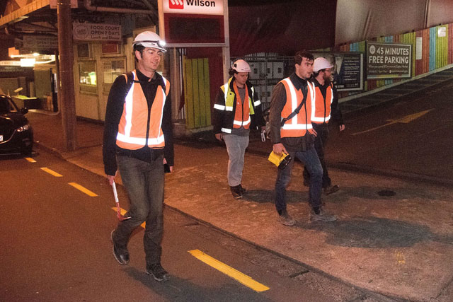 city engineers inspect buildings in the central business district in wellington on early november 14 2016 following an earthquake centred some 90 kilometres 57 miles north of new zealand 039 s south island city of christchurch photo afp