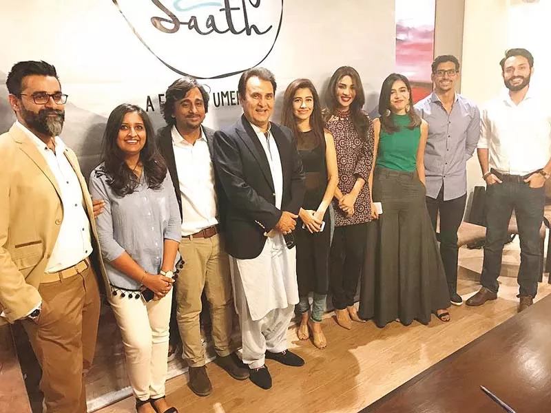 chalay thay saath also stars behroz sabzwari shamim hilaly mansha pasha and zhalay sarhadi amongst many others photos publicity chalay thay saath also stars behroz sabzwari shamim hilaly mansha pasha and zhalay sarhadi amongst many others photos publicity