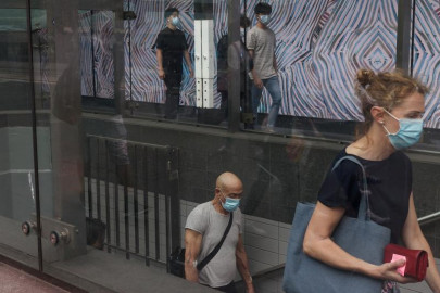 australia enjoys easter with no new local coronavirus cases