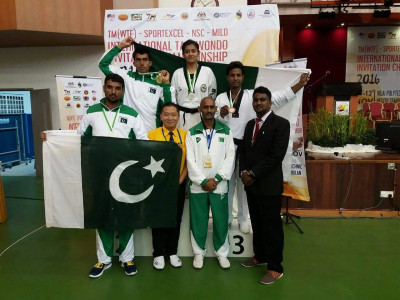medal laden taekwondo squad returns