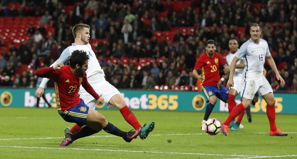 isco scores spain 039 s second goal photo reuters