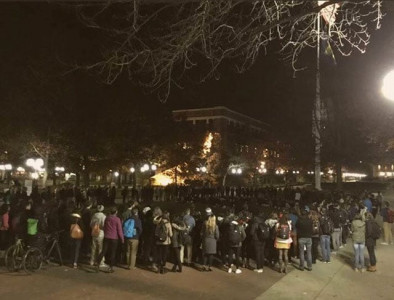 christians jews form circle of protection around muslim students praying in michigan christians jews form circle of protection around muslim students praying in michigan