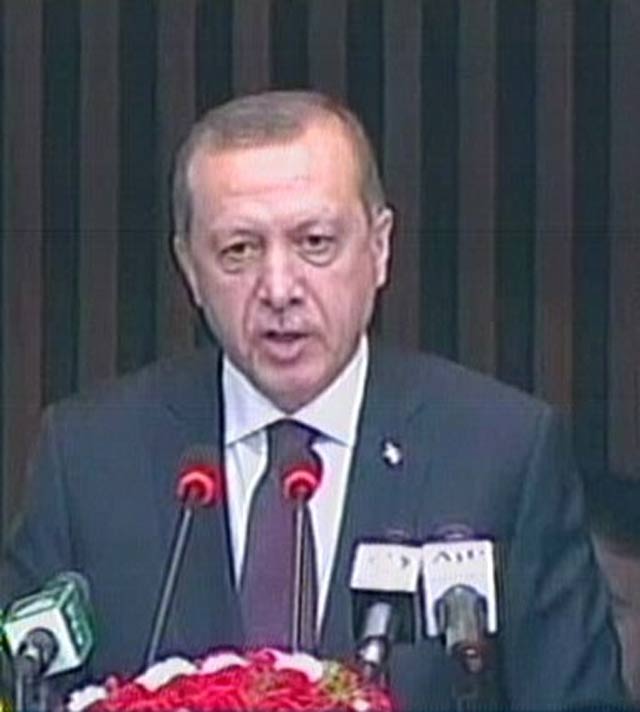 erdogan becomes first foreign dignitary to address pakistan s parliament for the third time an express news screengrab