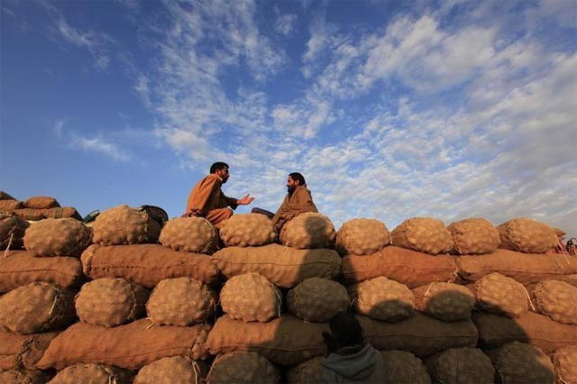 govt 039 s target for this year is 5 7 last year growth was 4 7 photo reuters govt 039 s target for this year is 5 7 last year growth was 4 7 photo reuters
