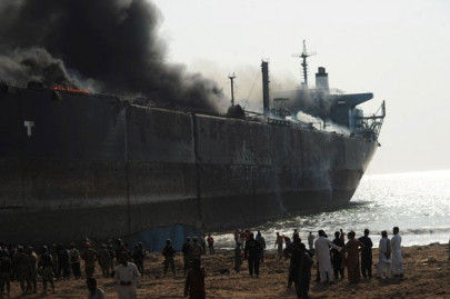ship breaking yard abad seeks safety measures at gadani ship breaking yard abad seeks safety measures at gadani