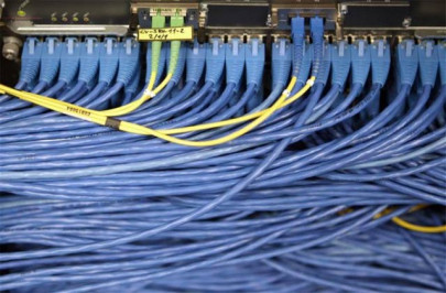 pak datacom struggles as profit goes down pak datacom struggles as profit goes down