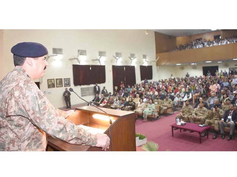 army chief general raheel sharif speaks to students on his visit to government college university lahore photo inp