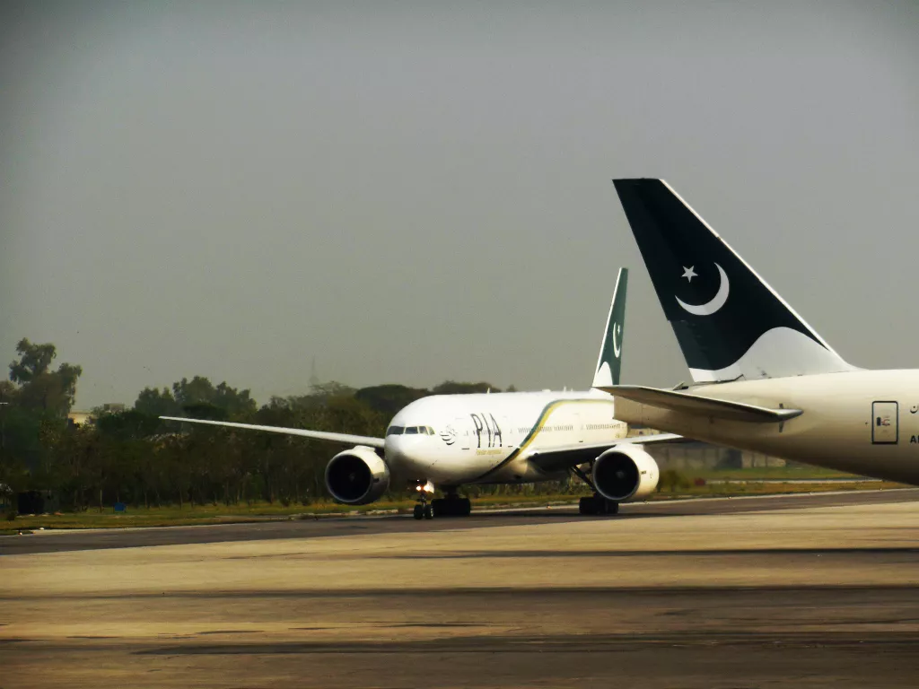 toilets on pk 798 flying from toronto to lahore had gotten choked after something solid was thrown by passengers photo faisal moin express toilets on pk 798 flying from toronto to lahore had gotten choked after something solid was thrown by passengers photo faisal moin express