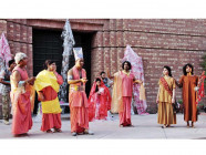 artists perform a stage play during the faiz festival at alhamra art center in the city photo online artists perform a stage play during the faiz festival at alhamra art center in the city photo online