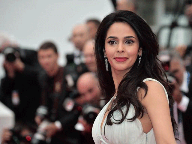 Mallika Sherawat Reveals How She Fought Paris Attackers