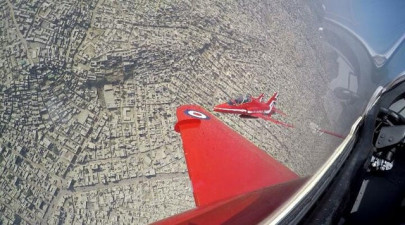 uk s royal air force aerobatics team makes flying visit to karachi uk s royal air force aerobatics team makes flying visit to karachi