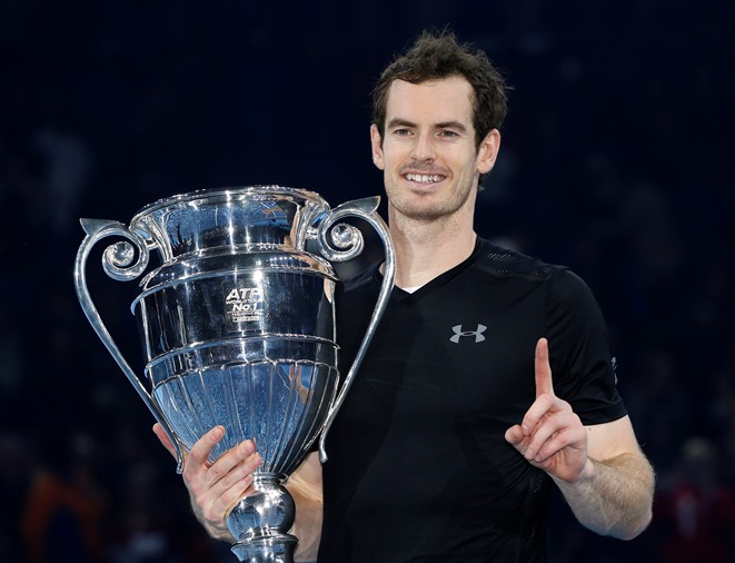 great britain 039 s andy murray celebrates with the year end no 1 trophy on november 21 2016 photo reuters