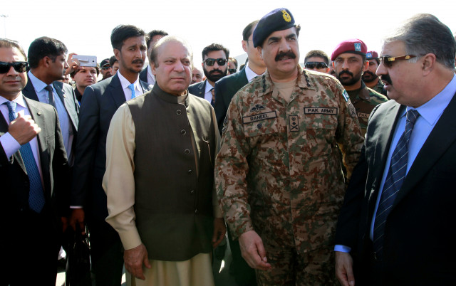 pakistan 039 s prime minister nawaz sharif and army chief of staff general raheel sharif attend the inauguration of the china pakistan economic corridor port in gwadar pakistan november 13 2016 reuters caren firouz