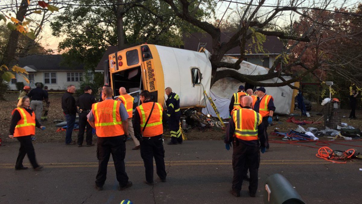 several children killed in us school bus crash