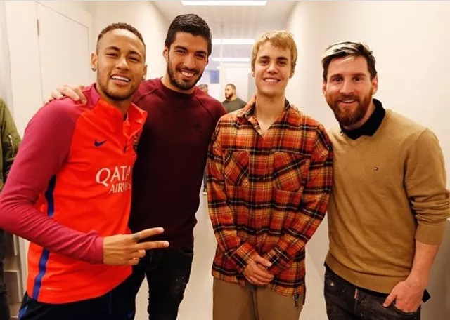 canadian singer justin bieber cr with barcelona 039 s attacking trio of lionel messi r luis suarez lc and neymar jr l on november 21 2016 photo courtesy instagram fc barcelona canadian singer justin bieber cr with barcelona 039 s attacking trio of lionel messi r luis suarez lc and neymar jr l on november 21 2016 photo courtesy instagram fc barcelona