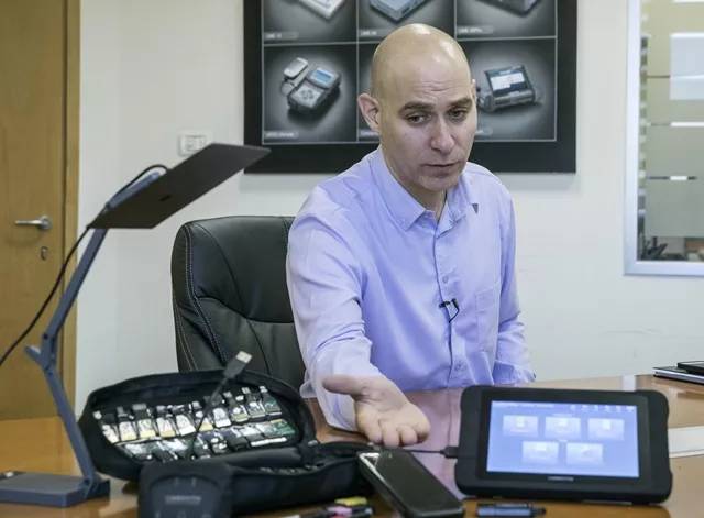leeor ben peretz the executive vice president of the israeli firm cellebrite 039 s technology shows devices and explains the technology developed by his company on november 9 2016 in the israeli city of petah tikva it only takes a few seconds for an employee of cellebrite 039 s technology one of the world 039 s leading hacking companies to take a locked smartphone and pull the data from it photo afp leeor ben peretz the executive vice president of the israeli firm cellebrite 039 s technology shows devices and explains the technology developed by his company on november 9 2016 in the israeli city of petah tikva it only takes a few seconds for an employee of cellebrite 039 s technology one of the world 039 s leading hacking companies to take a locked smartphone and pull the data from it photo afp