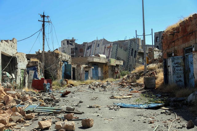 a picture taken on november 22 2016 shows the damage on street following clashes between pro government militants loyal to president abedrabbo mansour hadi and shia huthi rebels in the country 039 s third city taez renewed clashes between yemeni government forces and rebels killed more than 40 people military officials said a day after a fragile 48 hour ceasefire expired without halting the violence photo afp a picture taken on november 22 2016 shows the damage on street following clashes between pro government militants loyal to president abedrabbo mansour hadi and shia huthi rebels in the country 039 s third city taez renewed clashes between yemeni government forces and rebels killed more than 40 people military officials said a day after a fragile 48 hour ceasefire expired without halting the violence photo afp