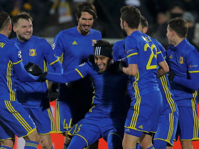 fc rostov 039 s christian noboa celebrates with his team mates after scoring a goal photo reuters