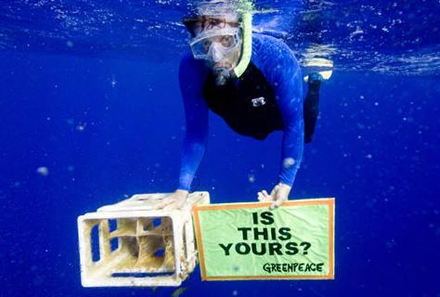 campaigners want a total ban on tiny particles in products that are commonly washed down the drains photo greenpeace campaigners want a total ban on tiny particles in products that are commonly washed down the drains photo greenpeace