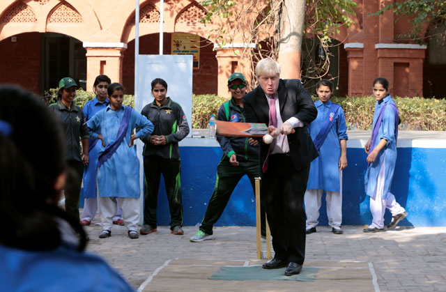 britain 039 s foreign secretary boris johnson joins girls playing cricket at the kinnaird girl 039 s high school in lahore november 25 2016