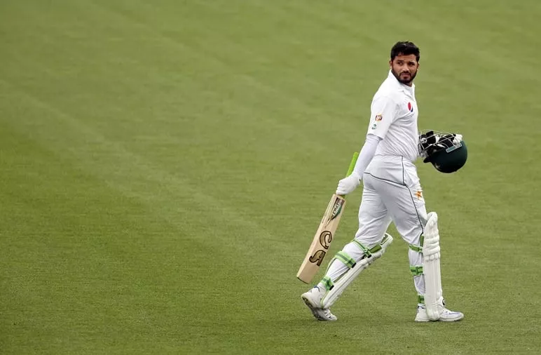 pakistan 039 s azhar ali is dismissed for 1 run during day two of the second cricket test match between new zealand and pakistan at seddon park in hamilton on november 26 2016 photo afp pakistan 039 s azhar ali is dismissed for 1 run during day two of the second cricket test match between new zealand and pakistan at seddon park in hamilton on november 26 2016 photo afp