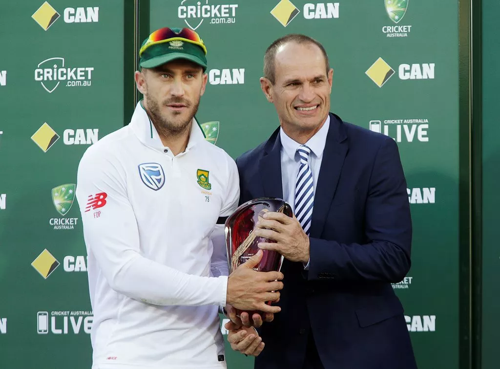 south africa 039 s captain faf du plessis l is presented with the test series trophy against australia by former south african cricketer kepler wessels photo reuters jason reed south africa 039 s captain faf du plessis l is presented with the test series trophy against australia by former south african cricketer kepler wessels photo reuters jason reed