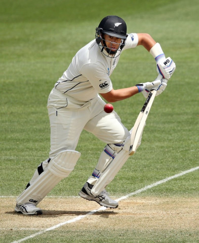 ross taylor plays a shot during day four of the second test at seddon park in hamilton on november 28 2016 photo afp ross taylor plays a shot during day four of the second test at seddon park in hamilton on november 28 2016 photo afp